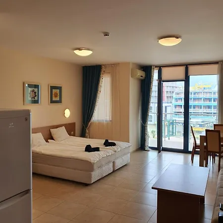 Trakia Plaza * ساني بيتش