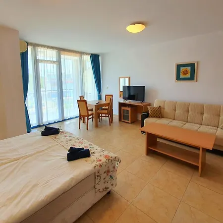 Trakia Plaza Lägenhet Slăntjev Brjag